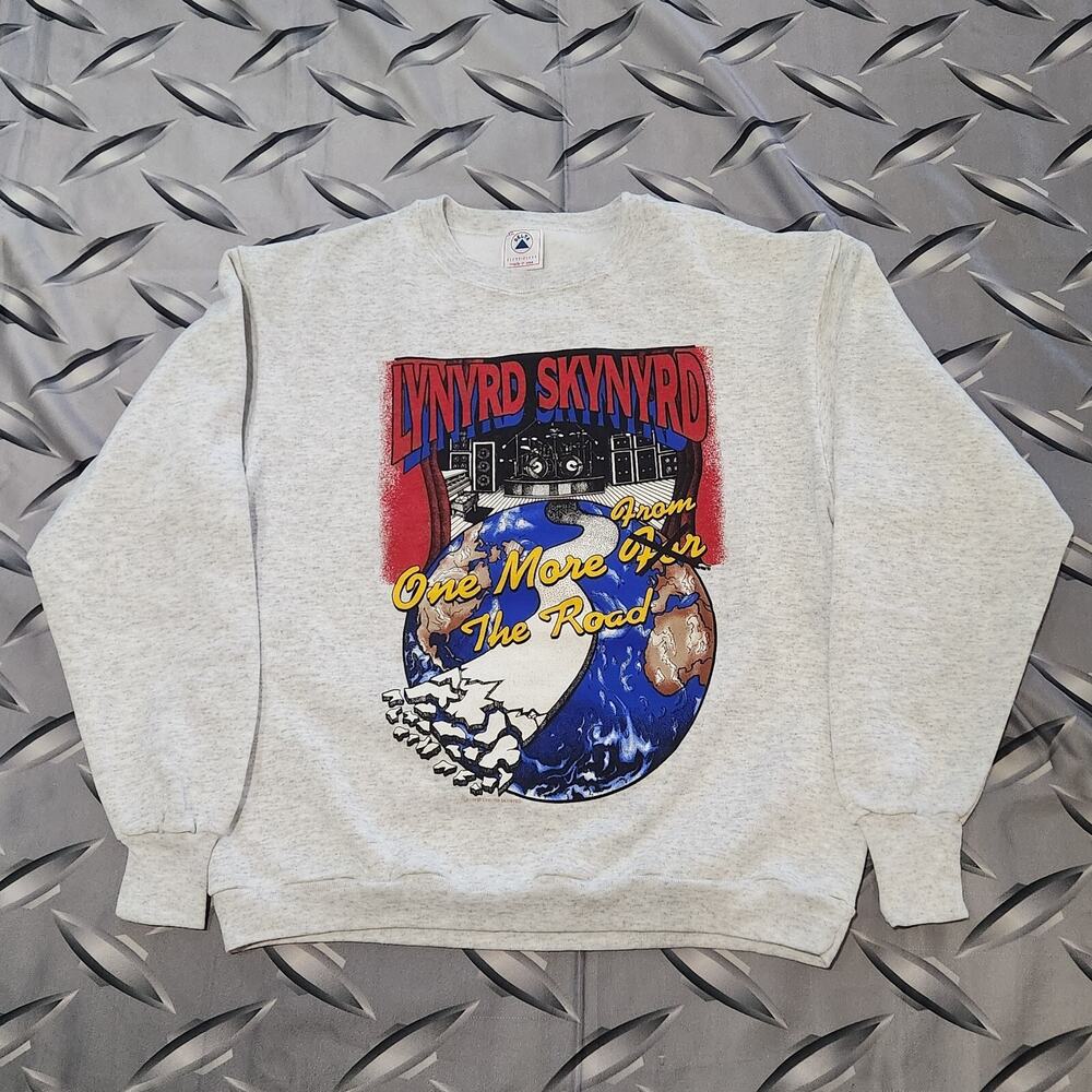 VTG Lynyrd Skynyrd One More From The Road Tour Sweatshirt XL (Fits L?) NWOT